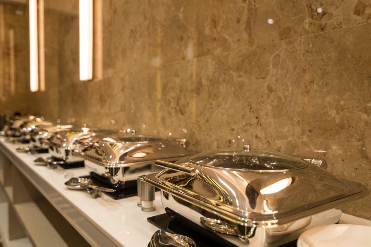 Hotel Wego Мумбаї Екстер'єр фото
